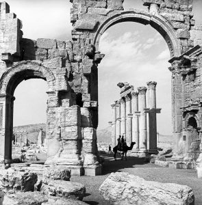 Monumental Arch, Palmyra,Syria 2003_4_1